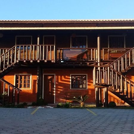 Pousada Familia Do Rosa Imbituba Exterior photo